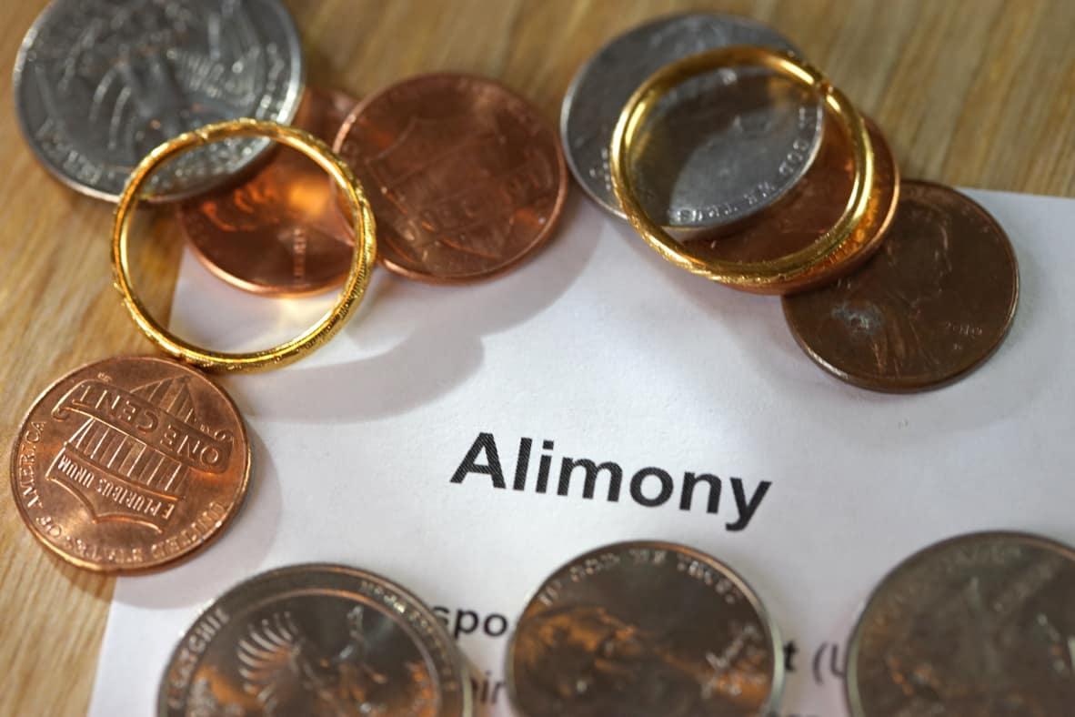 How Long Does Alimony Last in the US? Divorce Lawyer News